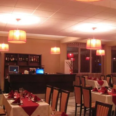Venec Hotel 3*